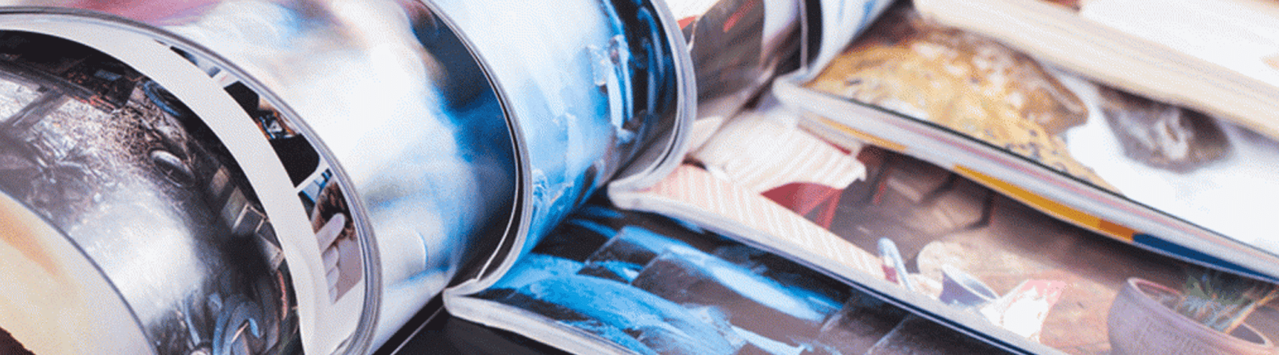 straschu News und Kundenmagazine aufeinandergereiht