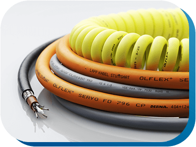 Vielfältige Kabel und Leitungen für industrielle Anwendungen.