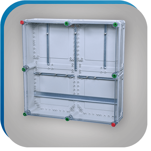 Ein großes Isolierstoffgehäuse, das mit Sammelschienen ausgestattet ist um als Zählergehäuse zu dienen.