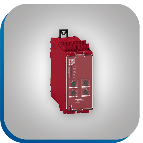 Ein rotes Sicherheitsrelais in dem verschiedene Überwachungsfunktionen eingestellt werden können.