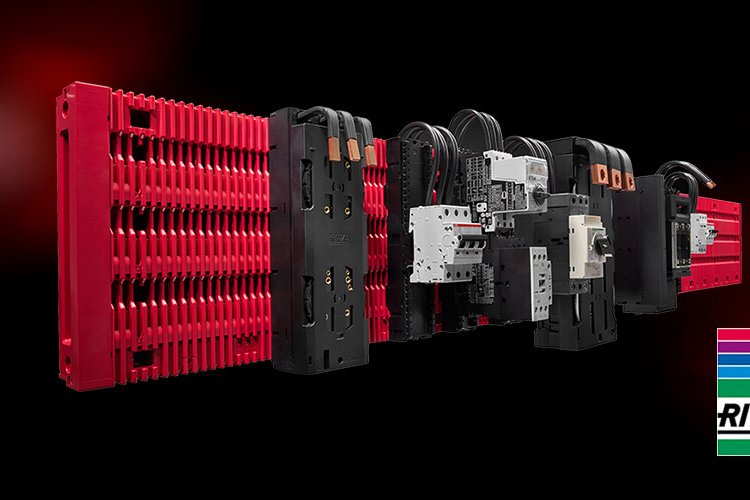 Module der Rittal RiLineX sind vor einem dunkelroten Hintergrund abgebildet.